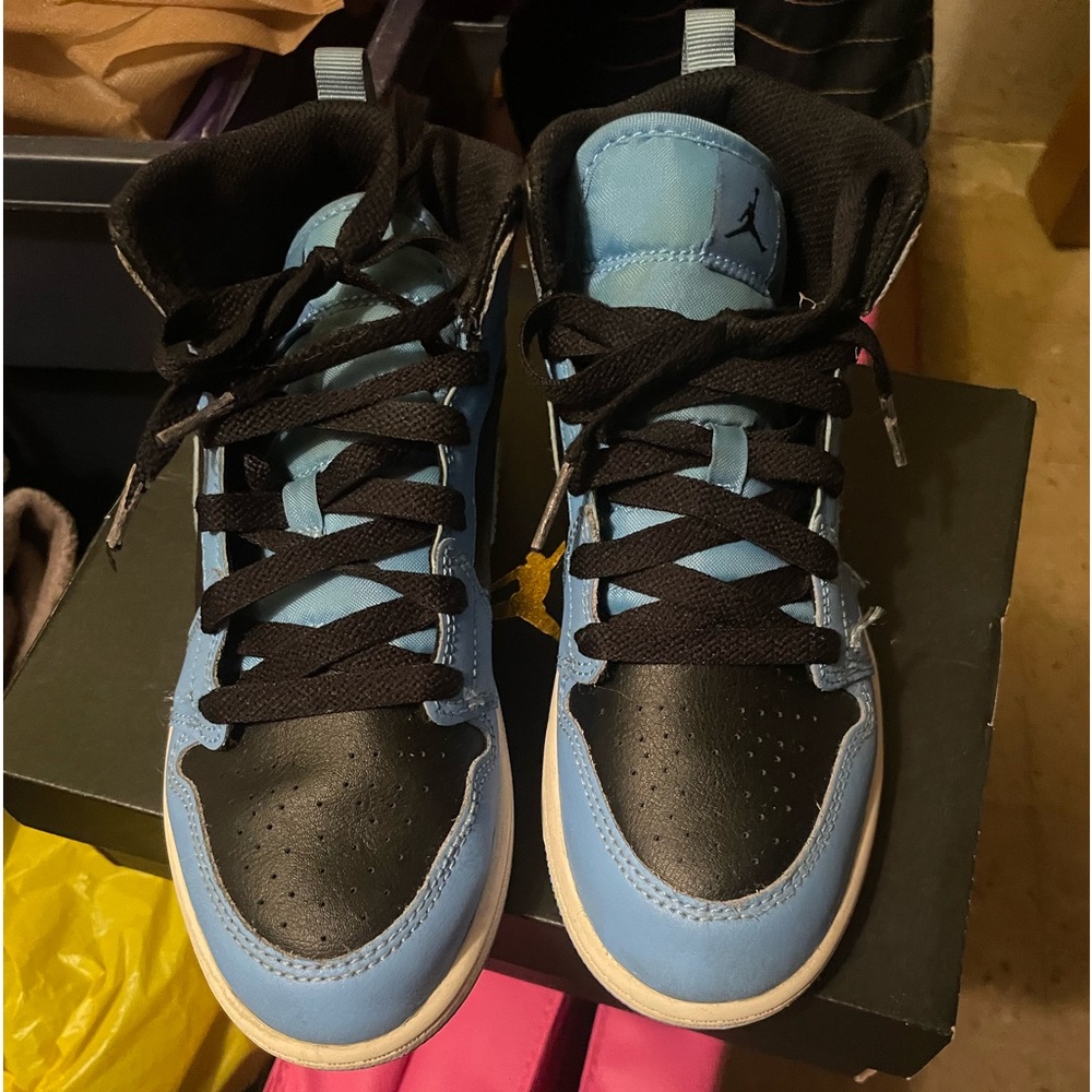 Kids size 2.5 black and blue Aj1 sneakers